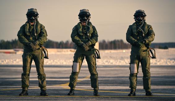 Norwegian student pilots lined up.