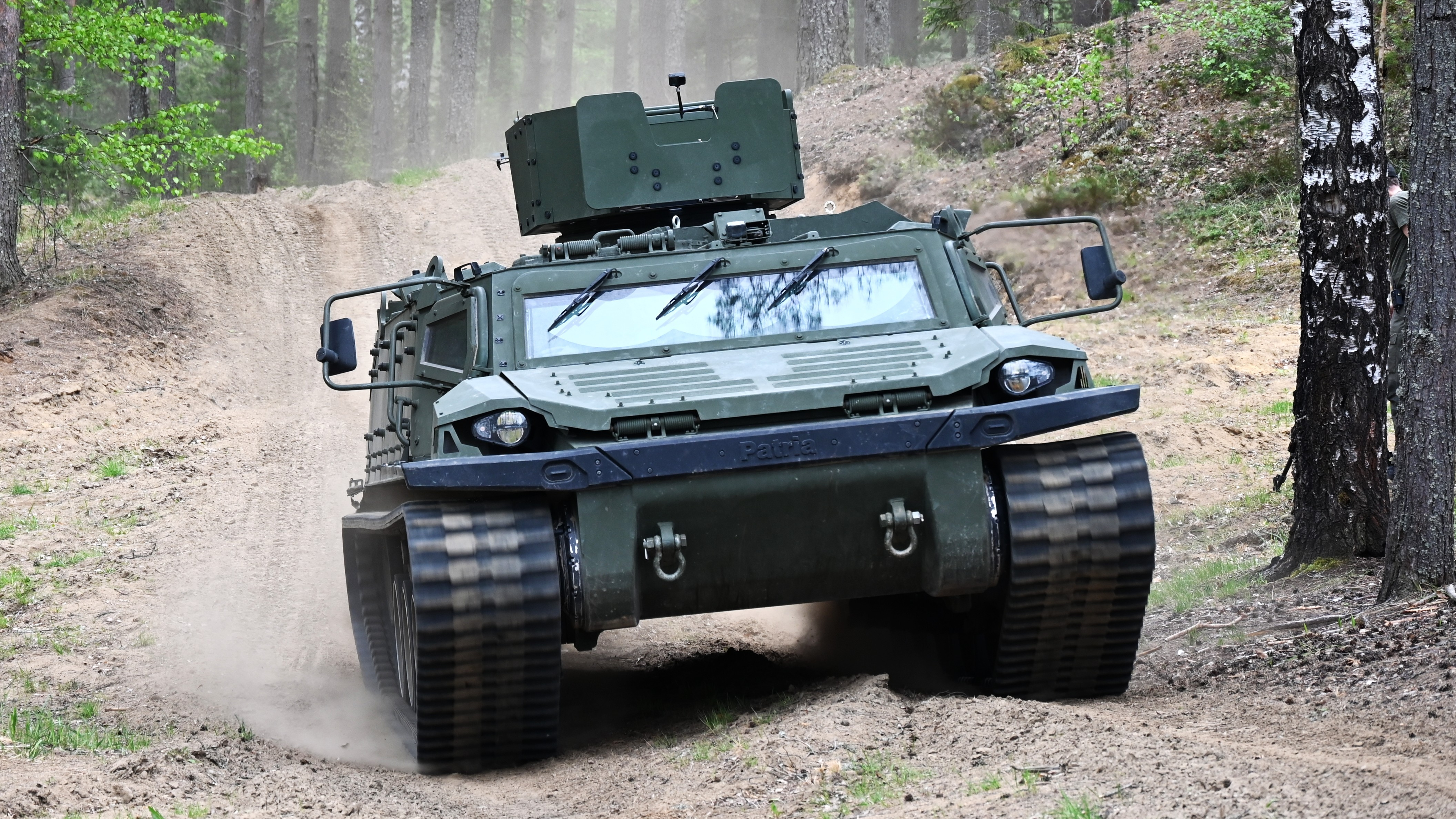 Kuvassa TRACKx ajoneuvo